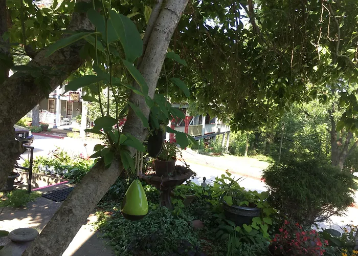 Family Hotel: All Seasons Inn